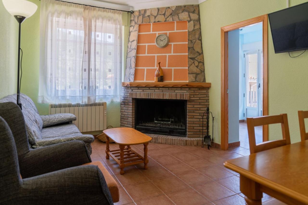 איינה Casas Rurales Balcon De Las Mayas מראה חיצוני תמונה